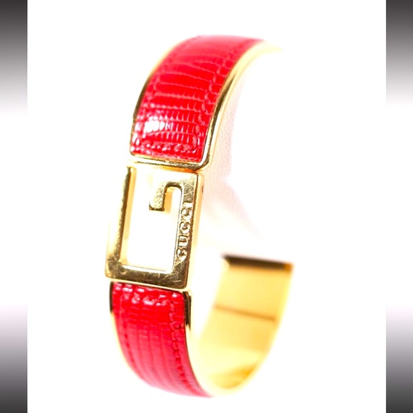 Gucci Jewelry - Gucci gold tone bracelet 💯 authentic!!!